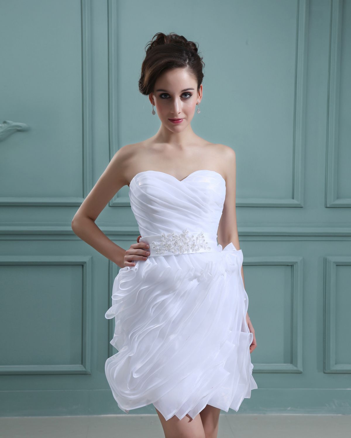 Discount 2013 Charming Sexy Strapless Short White Organza Ruffle Beach