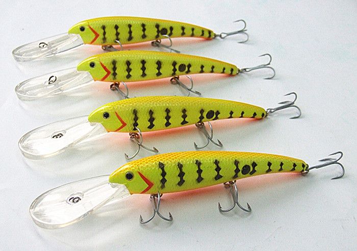 Balıkçılık Cazibesi Minnow Bait Balıkçılık Sert Plastik Yanlış Yem Çin Kanca Süspansiyon tipi 12 cm / 20g plastik dudak uzunluğu 4.3 cm