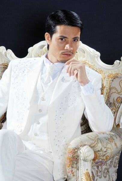 

Настроить белый вышивка жених смокинги друзья жениха мужчины свадьба блейзер деловые костюмы платье костюмы (куртка + брюки + жилет + галстук) БМ: 773