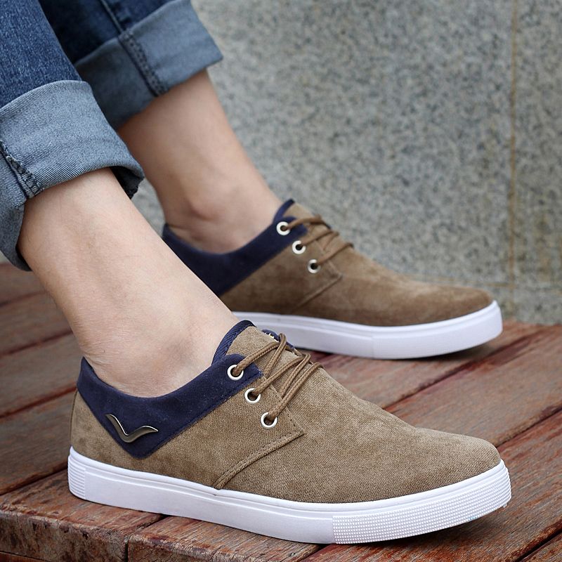 men's casual shoes with khakis