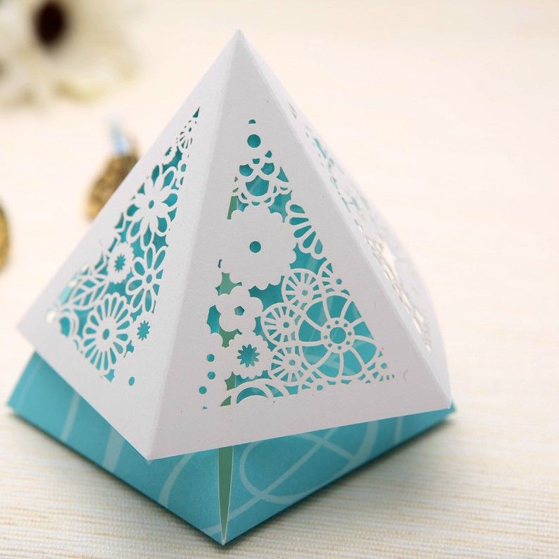 !! Hollow Out Pyramid Wedding Favor Box Paper Gift Box Sweet Candy Box