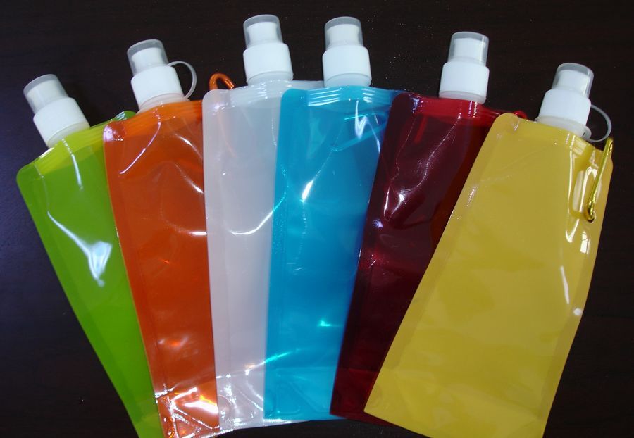 Składana 0,48 L butelka wody jest płaska, składana i wolna od BPA butelka wody, 500 sztuk / partia przez DHL .