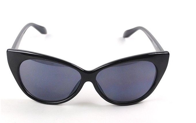 high pointed cat eye sunglasses