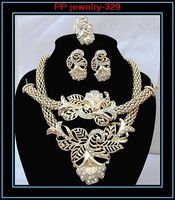 Retail !! Wysokiej jakości Luksusowy Złoty Tone Kwiat Biżuteria Zestawy 329 Pozłacane Kwiat Biżuteria Zestawy dla kobiety