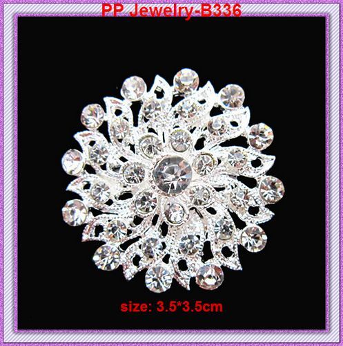 Bling Diamante Små Brosch Toppförsäljning Klar Rhinestone Crystal Silver Flower Brosch Pins Fashion Populay Wedding Pin B336