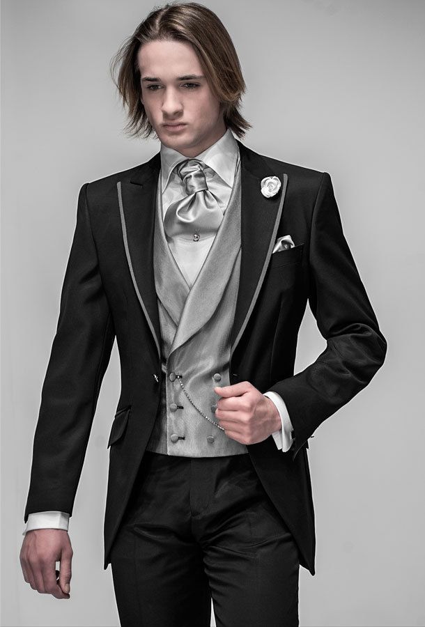 Slim Fit One Button Black Groom Tuxedos Bästa Man Peak Lapel Groomsmen Män Bröllopsdrag Brudgum Jacka + Byxor + Tie + Vest H954