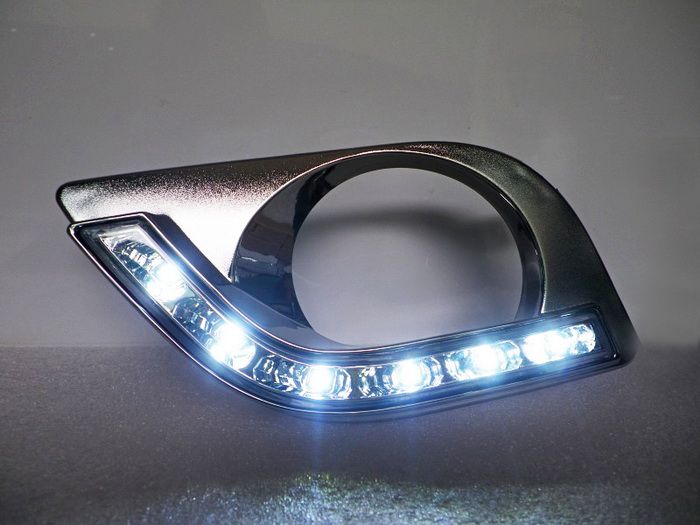 Super jasne wiórki LED Światła do jazdy w ciągu dnia DRL z osłoną lampy przeciwmgielnej na 20112012 Nissan Versa Sedan Nissan Sunny Reprezentacja 5855372
