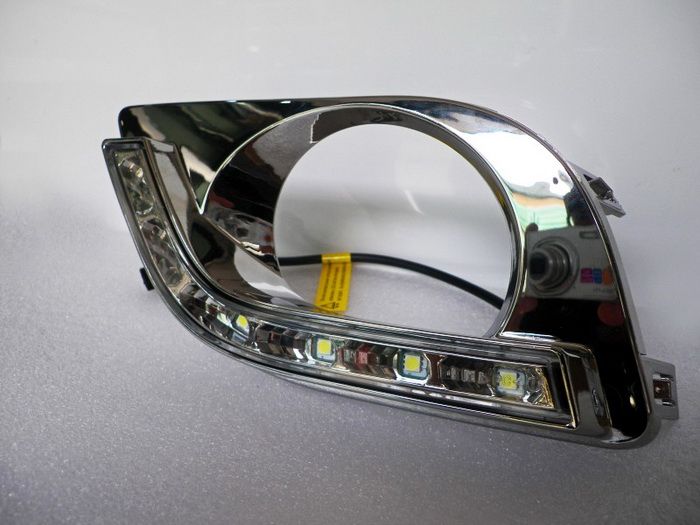 Super jasne wiórki LED Światła do jazdy w ciągu dnia DRL z osłoną lampy przeciwmgielnej na 20112012 Nissan Versa Sedan Nissan Sunny Reprezentacja 5855372