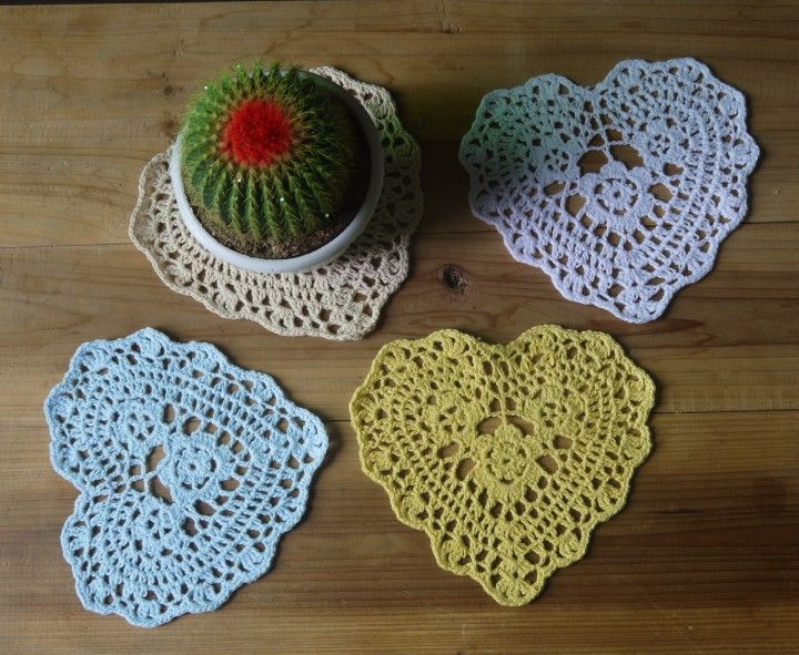 Bröllopsverk doily vitformad hjärta handgjorda virka doily placemats, virkade doilies 16x16cm koppmatta 20st / mycket