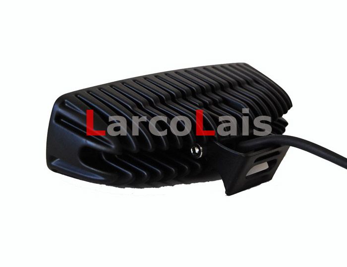 LarcoLais 18w LED Lampe de travail hors route pour conduite ATV 4X4 4WD Camion Jeep Heavy Duty High Light Barre de lumière Crayon Spread Beam