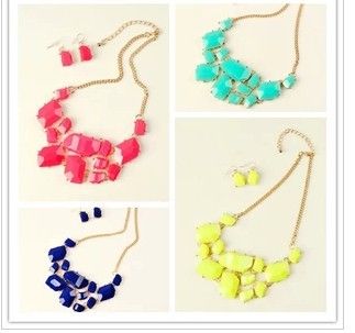 추적 번호로 인기 새로운 무료 배송 번호 새로운 눈물 방울 버블 체인 Bib Choker Necklace Pear Beads 6 컬러 10 세트/로트 717