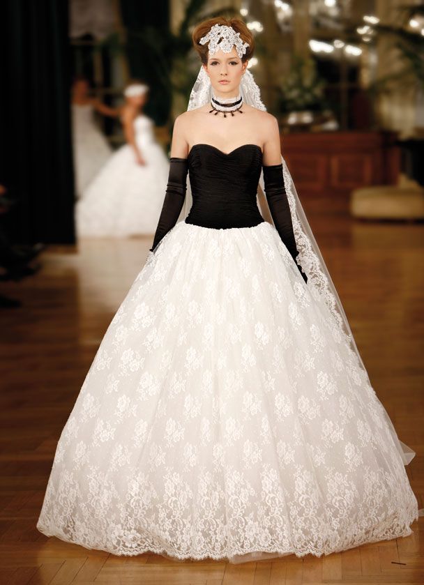 2014 New Sweetheart Black And Ivory Lace Couture Wedding Dress Fashion Bride Dress