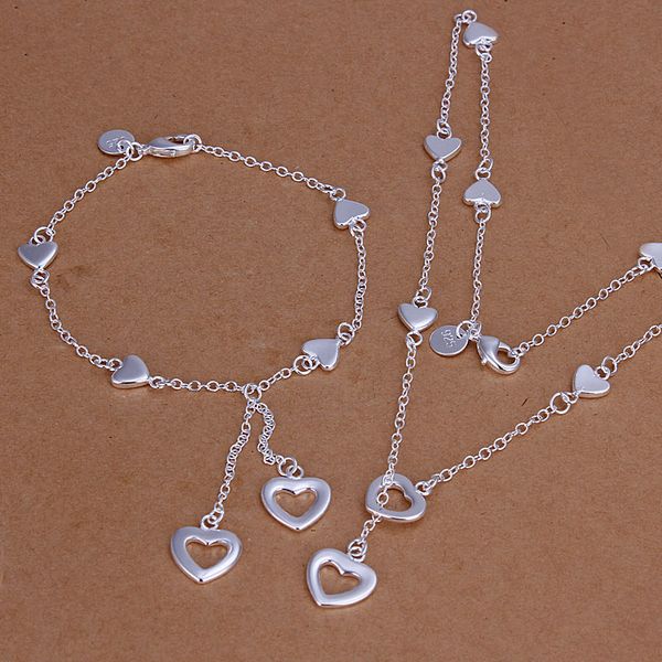 

Bracelet & Necklace whiterose199