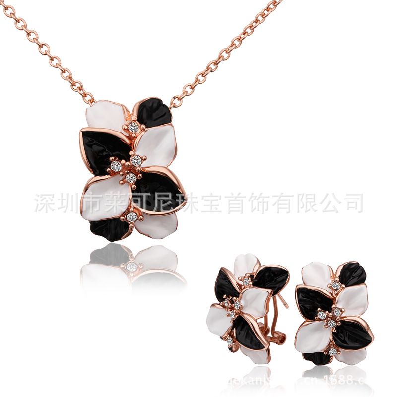 Professional production of South Korean popular flower diamond nelace pendant drop of European and Aican jewelry wholesa-image-171411792