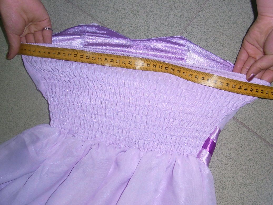 Ny enkel stil A-line strapless ruffle lila chiffong knä längd kväll klänningar brudtärna klänningar