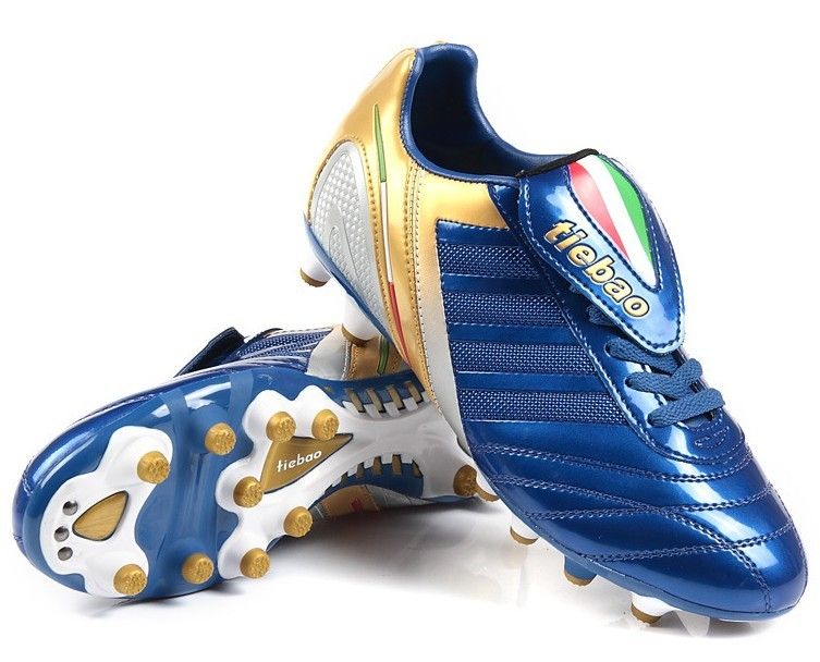 soccer shoes spikes