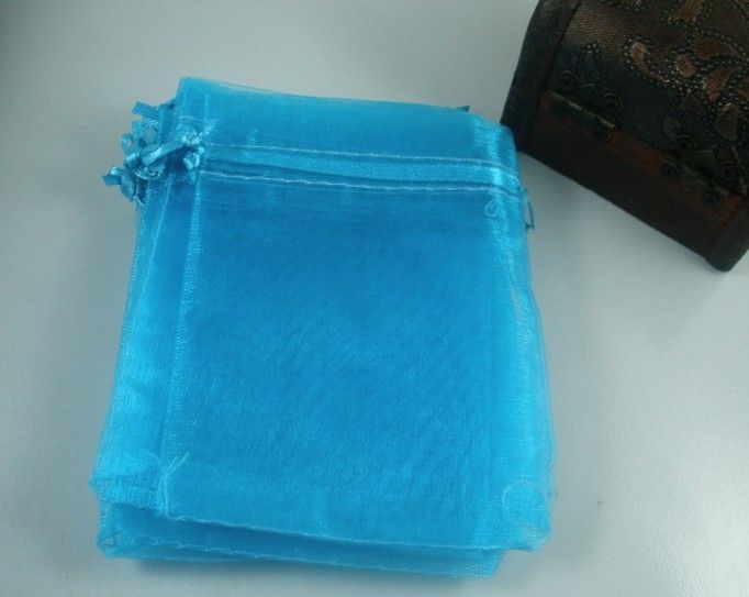 100 piezas de bolsas de regalo de organza azul cielo vendidas por paquete 7 x 8.5cm / 9x12 cm / 13x18cm 4 pulgadas con cordón Bolsas de regalo de fiesta de bodas de Navidad