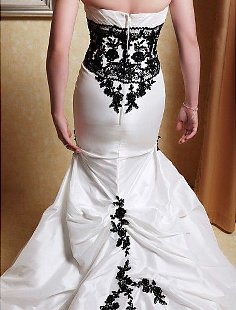 New Classic Taffeta Strapless Strapless Appliques Lace Black Appliques Trumpet Chapel Train Mermaid Wedding Dresses