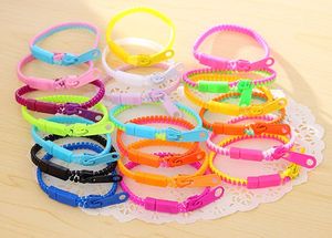 Gratis frakt 2013 Ny Zip Bracelet Wristband Candy Armband Populära dragkedja Armband 50pcs