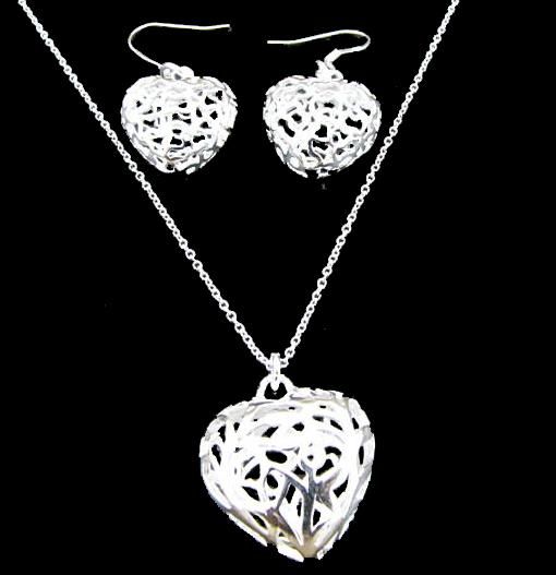 Heta nya julklappar 925 Silver Fashion Charm Heart Love Earring Halsband Set Jewelry 