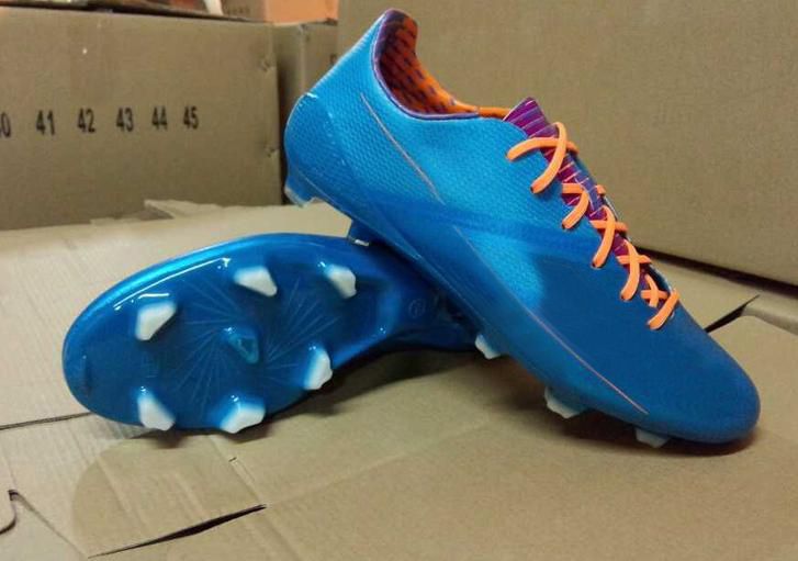 Compra Nuevos Hombres Zapatos Fútbol Tacos Al Aire Libre Messi Mundial 2014  Fútbol Barato Balón De Fútbol Botas Fútbol Tacos Mens Deportes Zapatos Por  Mayor Barato | Entrega Rápida Y Calidad | Es.Dhgate