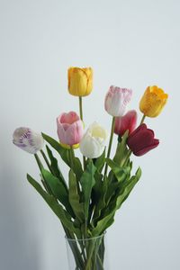 Expreso Libre al por mayor-Envío gratis expreso unids PU Latex Tulip Alrededor de CM de Longitud Inicio Decoración de Boda DIY Atifical Flores Real Touch tulipanes YR
