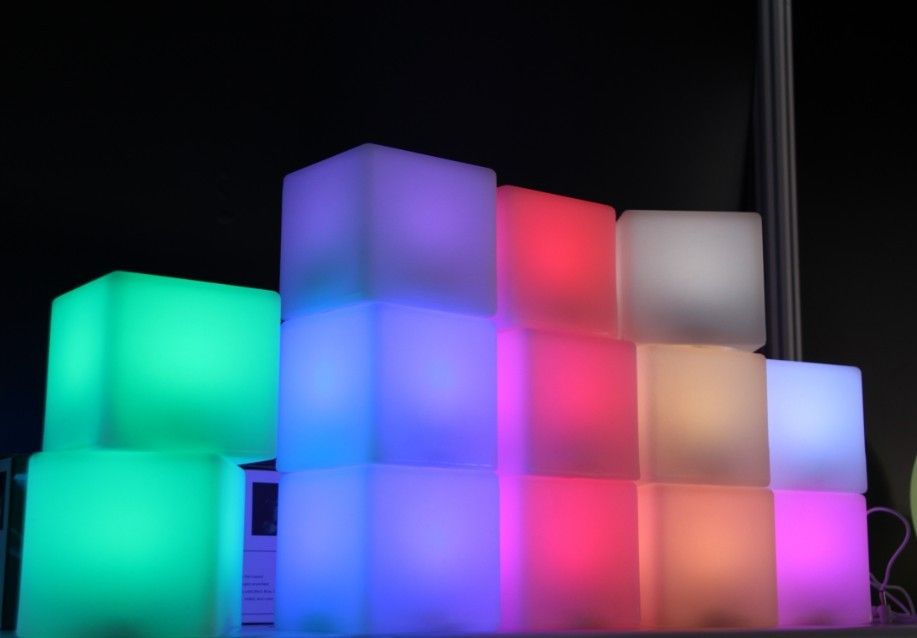 2019 10*10*10CM Colorful LED Cube LED Bar Desk Lamp Break Resistant