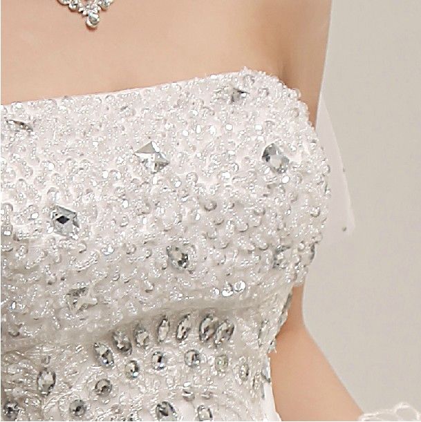 Nouveau Luxe Royal Puffy Blanc Applique Perles Catherdarl Train Robes De Mariée Plissées Robes De Mariée Organza