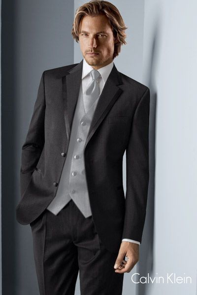 gentleman-style-slim-fit-groom-tuxedos-black.jpg