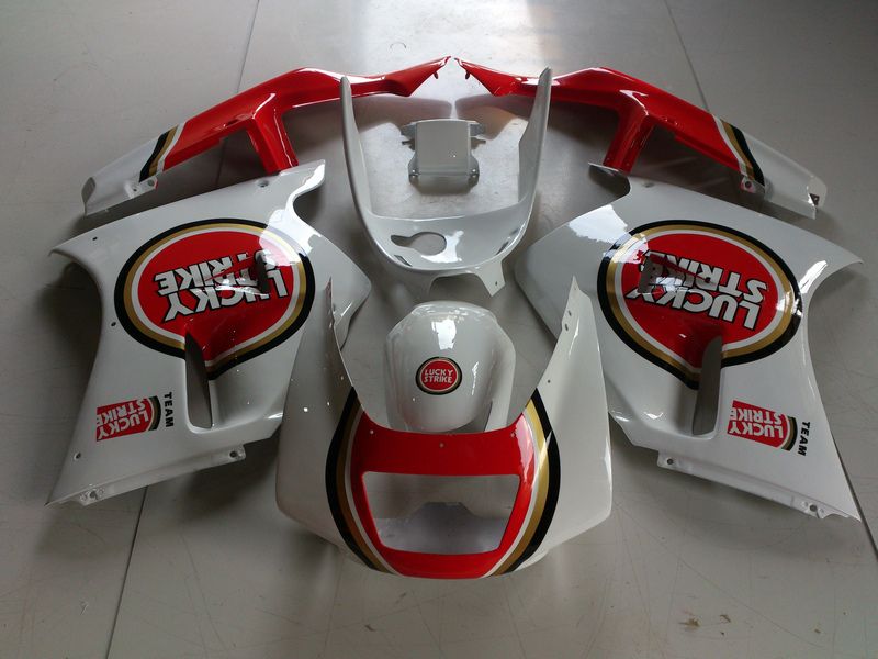 Ship ABS Fairings Kit för Suzuki RGV250 91 92 93 94 95 96 Vit Lucky Strike Red VJ22 DEL RGV 250 1991-1996 FAIRING MED 7 GI260M