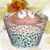 Gratis frakt 100pcs Lace Cupcake Wrapper Laser Cut Bröllop Dusch Cupcake Wrapper Favoriter med högkvalitativ pärlpapper