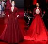 Elie Saab arrivée col en V à manches longues dos ouvert Royal Train ultime luxe rouge robe de bal/soirée avec perle tache cuatom fait