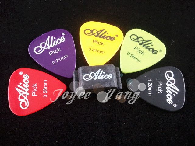 Alice A010C Guitar HeadStock Rubber Pick Holder with Guitar Picks 3526047