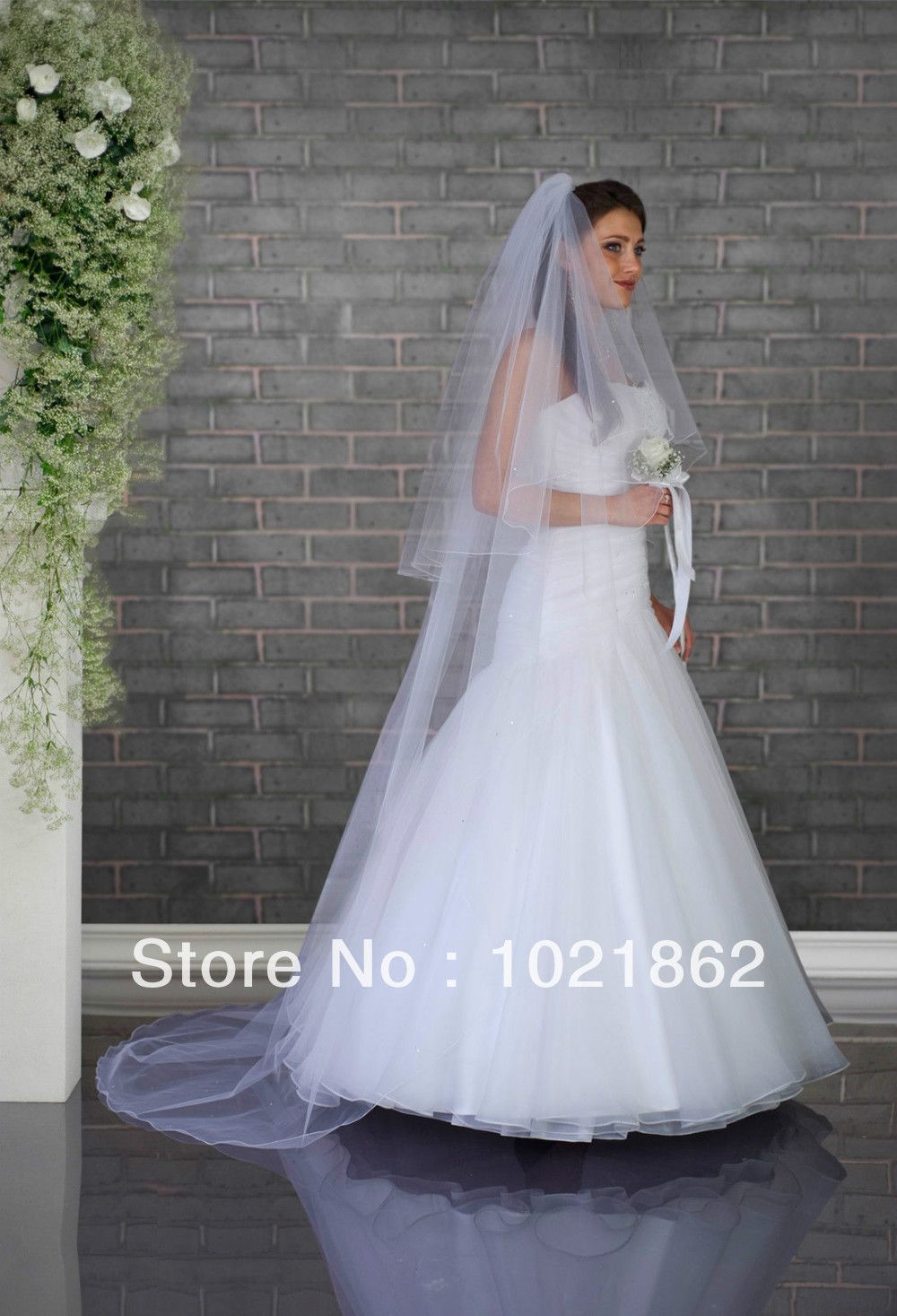 Custom Made White / Ivory Cathedral Length Wedding Veil Two Tier Long Wedding Dresses Bridal Veils Hot Sale