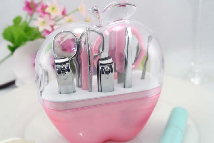 / SET Professionell Nail Cuticle Manicure Tool Kit Manicure Grooming Set Kit i plast Apple Case 3 Färger Bröllop Favoriter