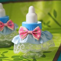 Rosa oder blaues Baby-Dusche-kleines Flaschen-Kleid bevorzugt die Süßigkeits-Geschenkboxen, die Flasche 50pcs / lot einziehen