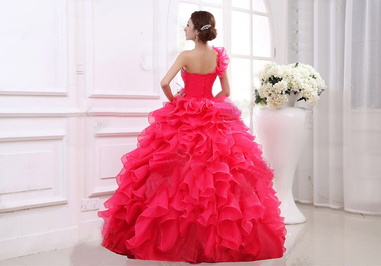 2015 Cheap One Shoulder Ball Gown Quinceanera Dresses
