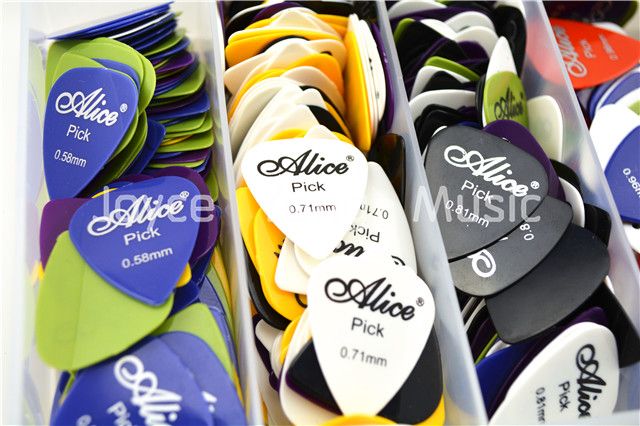 Lots of 100pcs Alice Acoustic Electric Guitar Picks Plectrums(Assorted thickness&colors)