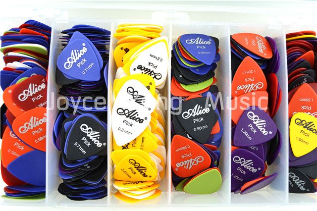 

Lots of 100pcs Alice Matte Acoustic Electric Guitar Picks Plectrums(Assorted thickness&colors)