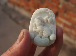 Natural white jade jade hand-carved the rat, the lucky necklace pendant