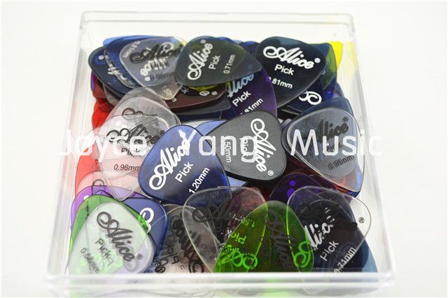 Massor av 100st Alice AP100H Clear Transparent Acoustic Electric Guitar Picks med Original Package Standard Plectrums4697112