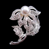 Wholesale 2 Inch Sparkly Silver Plated Clear Diamante Rhinestone Crystal Flower Bridesmaid Pin Brooch with Ivory Pearl