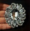 2.6 Polegada Estilo Vintage Ródio Tom de Prata Claro Grande Pedra De Vidro e Strass Cristal Broche De Casamento