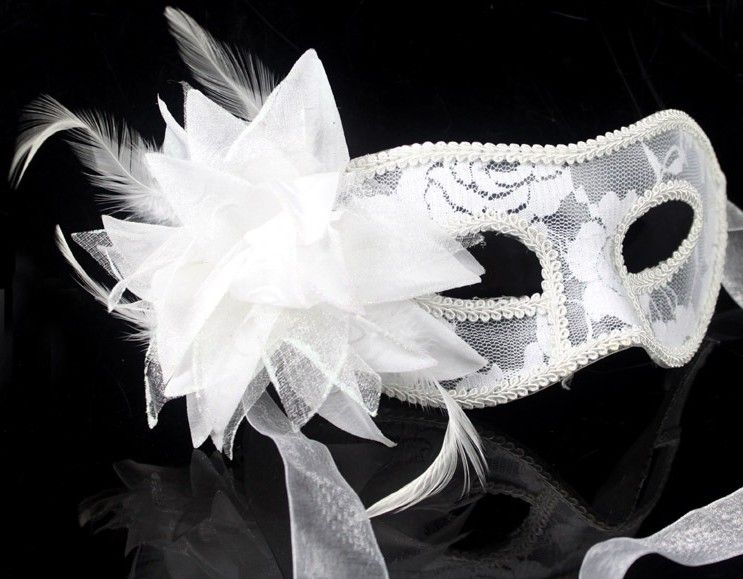 sexy schwarz weiß rot Frauen gefiederte venezianische Maskerademasken für einen Maskenball Spitzenblumenmasken 3 Farben HJIA8704166101