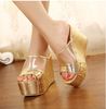 Nieuwe Sexy Shiny Goud Zilver Transparante Schoenen Platform Wedge Peep Toe Hoge Hak Slipper Dames Zomer Sandalen Epacket Gratis verzending