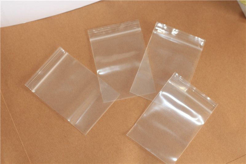 tiny plastic ziplock bolsas