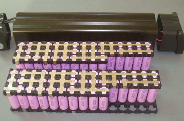 18650 suporte de bateria usado para bateria de íon de lítio cilíndrica 18650 suporte de célula Material PA66 GF30% UL94V0268J