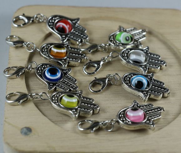 Mic Antik Silve Hamsa Hand Blandad Färg Roterande Evil Eye Kabbalah Lycka till Dangle Bead och Hummer Clasp 20x45 mm 37