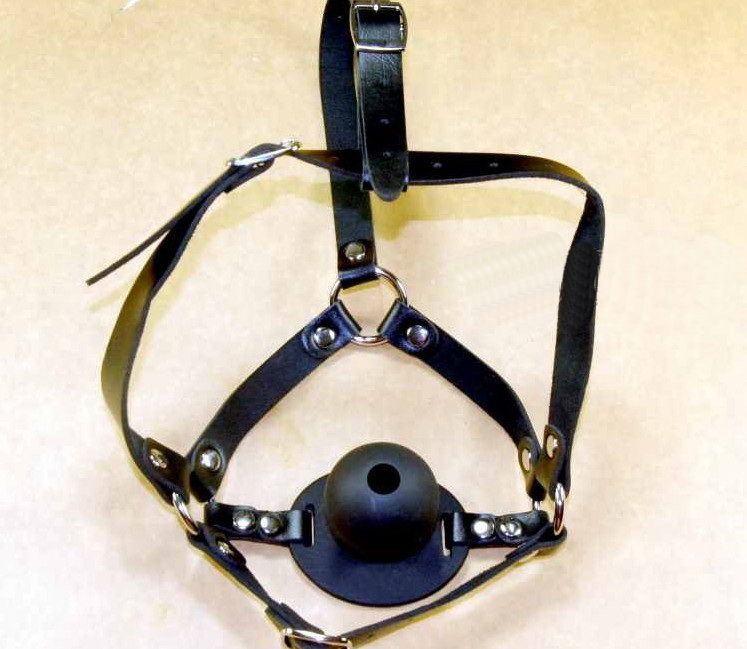 Bdsm sex toys Women Open Mouth Bite Gag Ring Gag Stopper SM Bondage Gadgets Adult Sex Toys Leather Belt Metal9326379