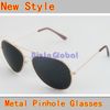 Venta caliente 10 X SimplyPinholes Marco de Metal de Oro Estenopeica Corrective Eye Fatigue Relief Glasses (10 unids / lote)